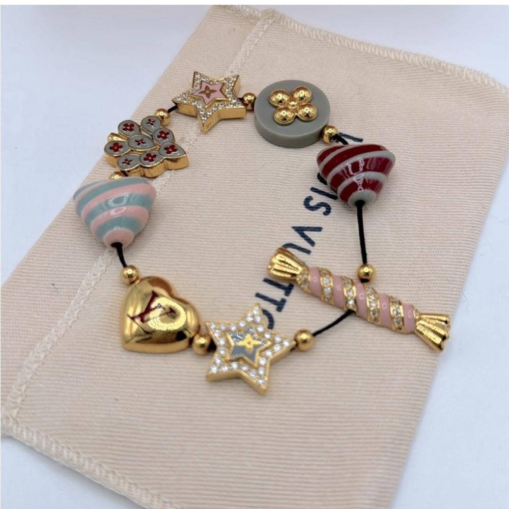 Louis Vuitton Gold-tone Louis Vuitton Tutti Sweety flex bracelet 🔥🔥 - Picture 7 of 9